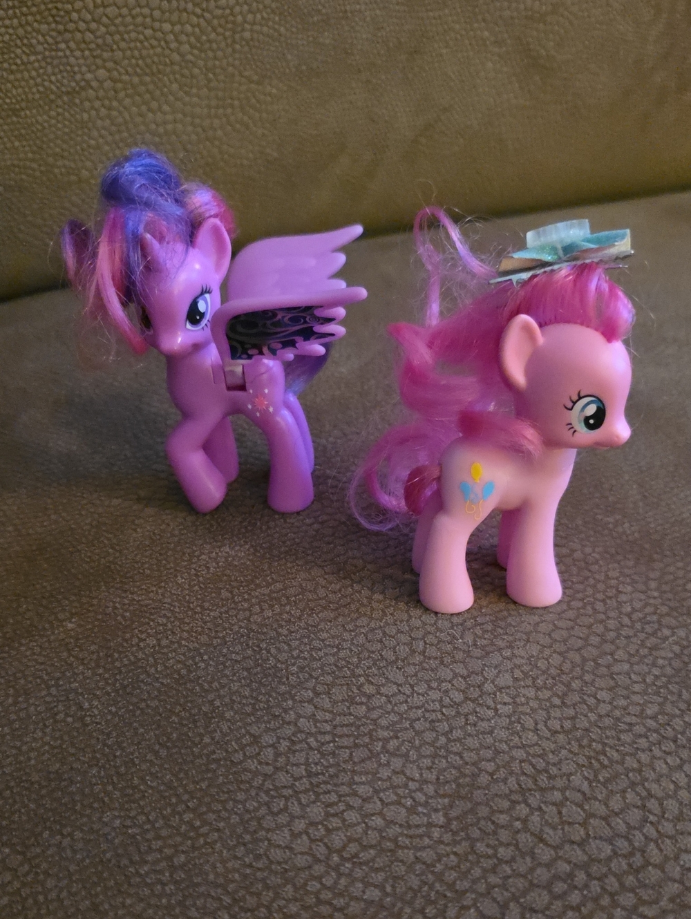 Hasbro My Little Pony Pinkie Pie & 2013 Twilight Sparkle Moveable Wings (G4)